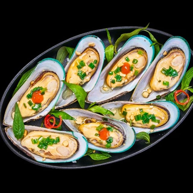 Grilled Scallion Mussels.