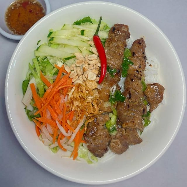 Grilled Pork Vermicelli Bowl.